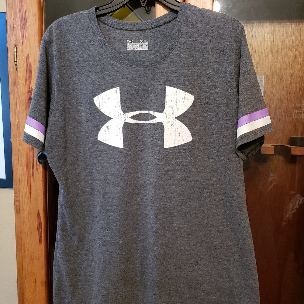 Under Armour Tshirt